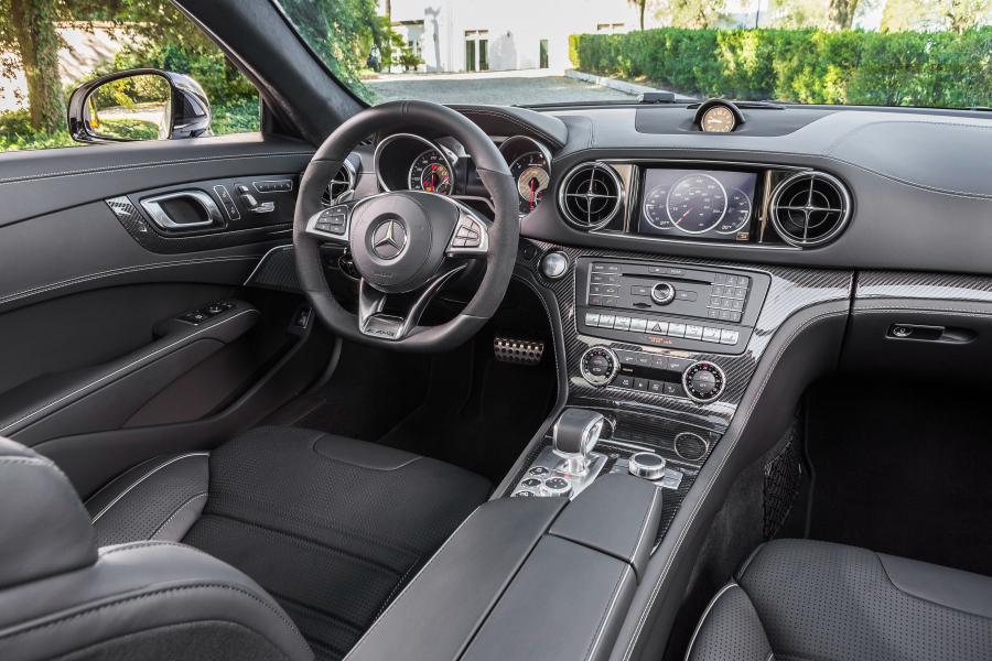  Mercedes-AMG SL63 2015 года  (фото 26 из 29)